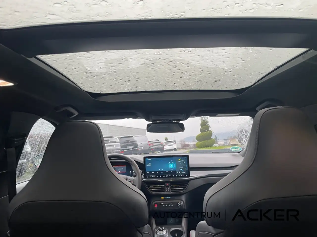 Ford Focus ST X Turnier 2.3 AT7 Pano/aAHK/ACC -34%* — معرض صور السيارة 12