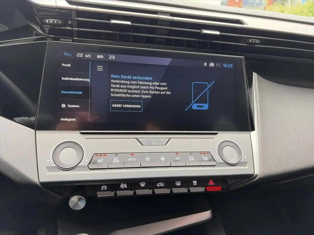 Peugeot 308 PureTech 130 Active Pack — Vehicle gallery 13