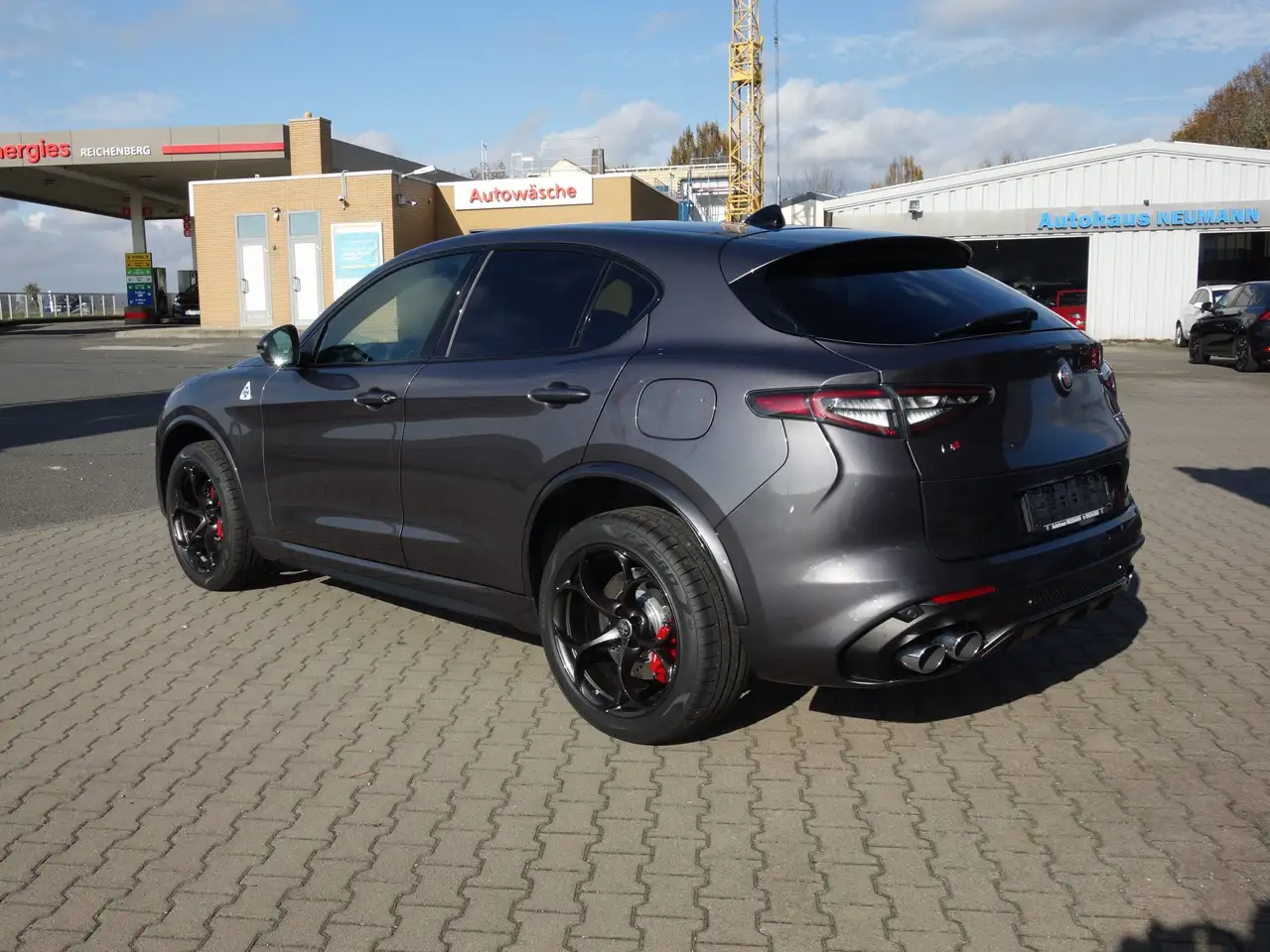 Alfa Romeo Stelvio Quadrifoglio ACC/Harman/Metallic/MatrixLED/DAB/SHZ — Galerie du véhicule 4