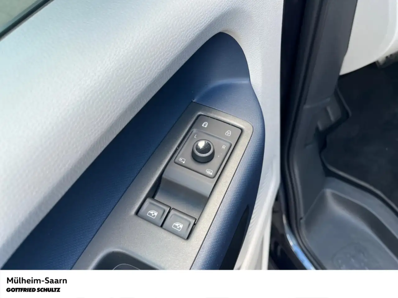 Volkswagen ID. Buzz Pro KR 150 kW (204 PS) Navi LED ACC Leichtmetallrä — معرض صور السيارة 11