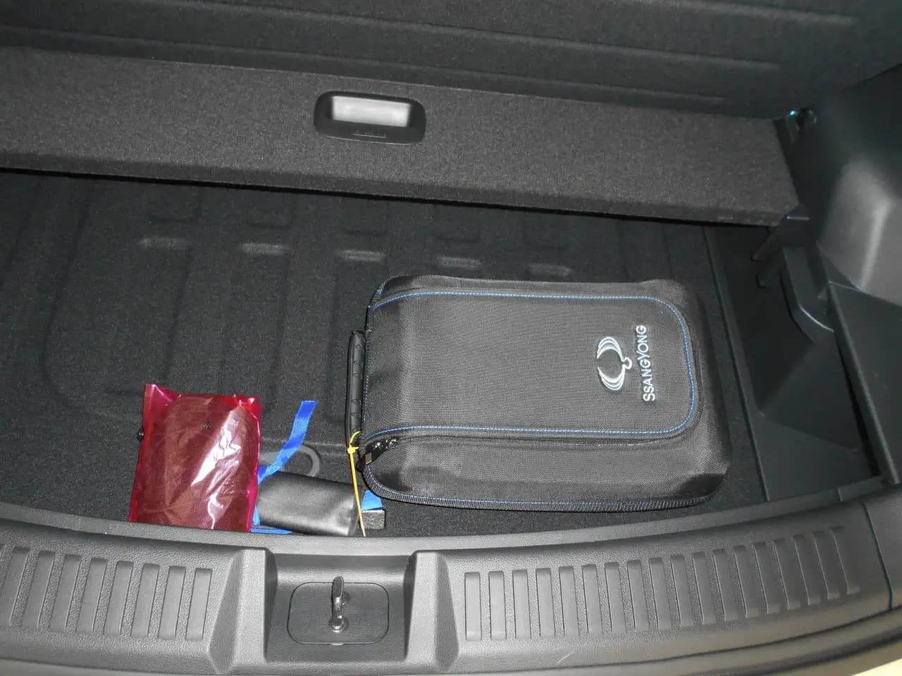 SsangYong Korando E-Motion Platinum Wärmepumpe Navi Sitzh. — معرض صور السيارة 17