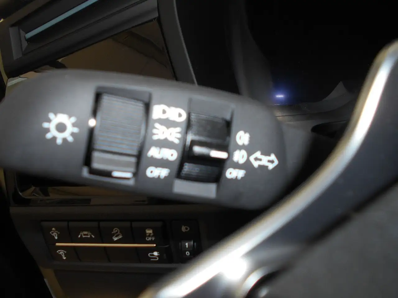 SsangYong Korando E-Motion Platinum Wärmepumpe Navi Sitzh. — معرض صور السيارة 11