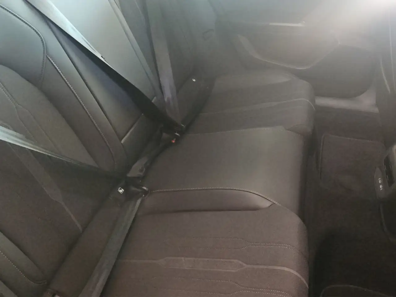 CUPRA Leon ST VZ AHK-klappbar Navi LED ACC Winterpaket — معرض صور السيارة 20