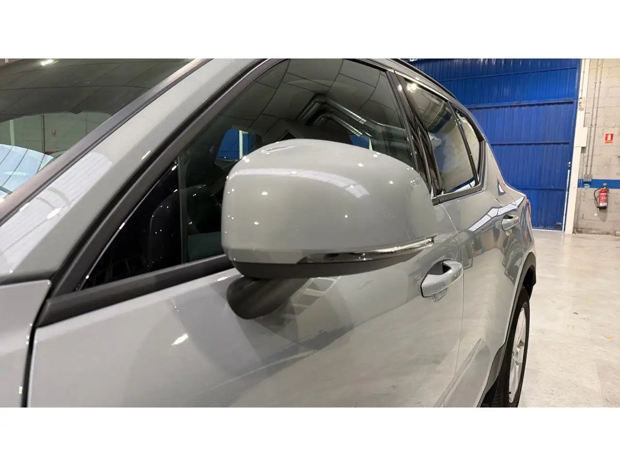 Volvo XC40 T2 Essential Aut. — Vehicle gallery 32