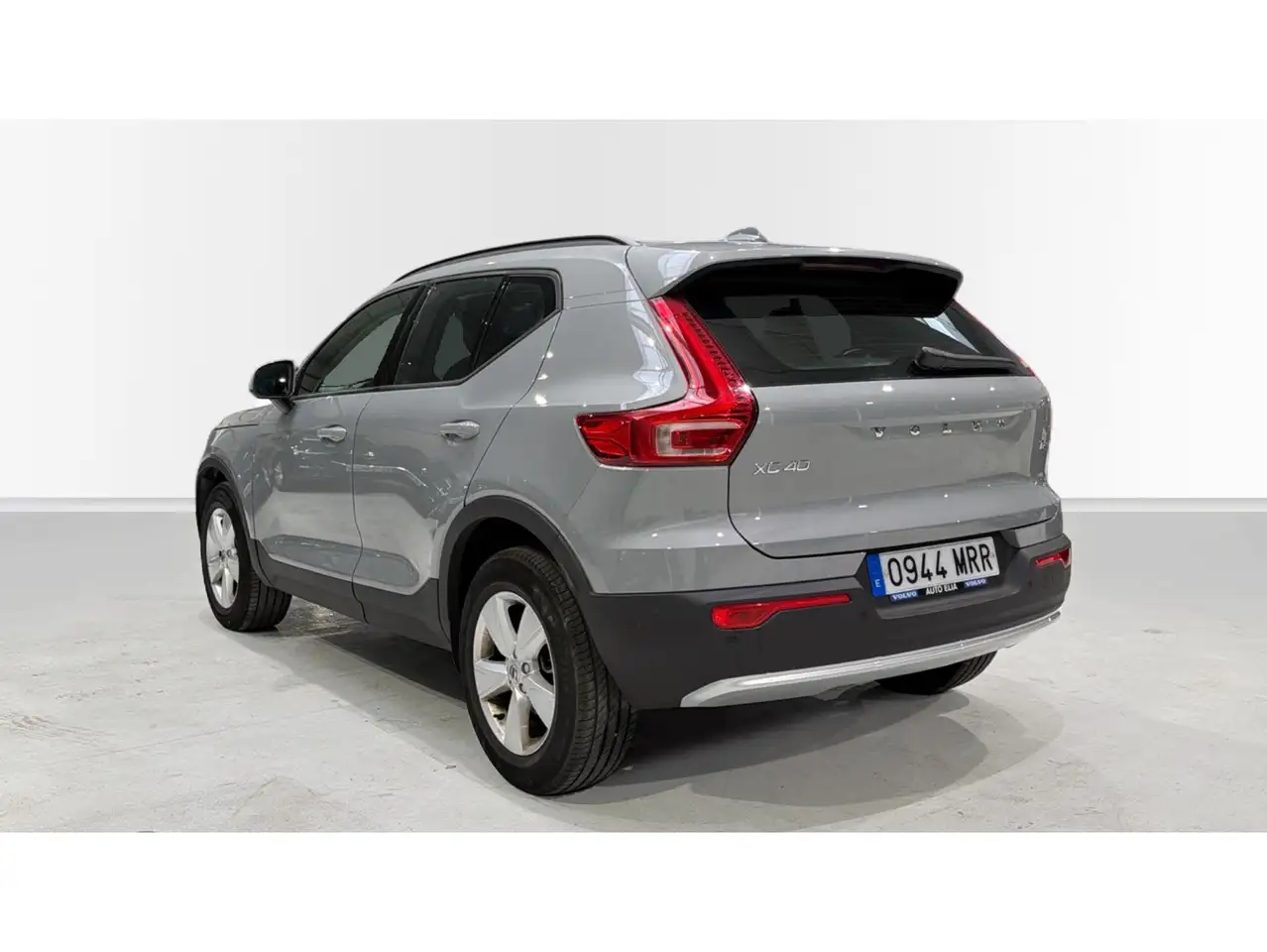 Volvo XC40 T2 Essential Aut. — Vehicle gallery 2