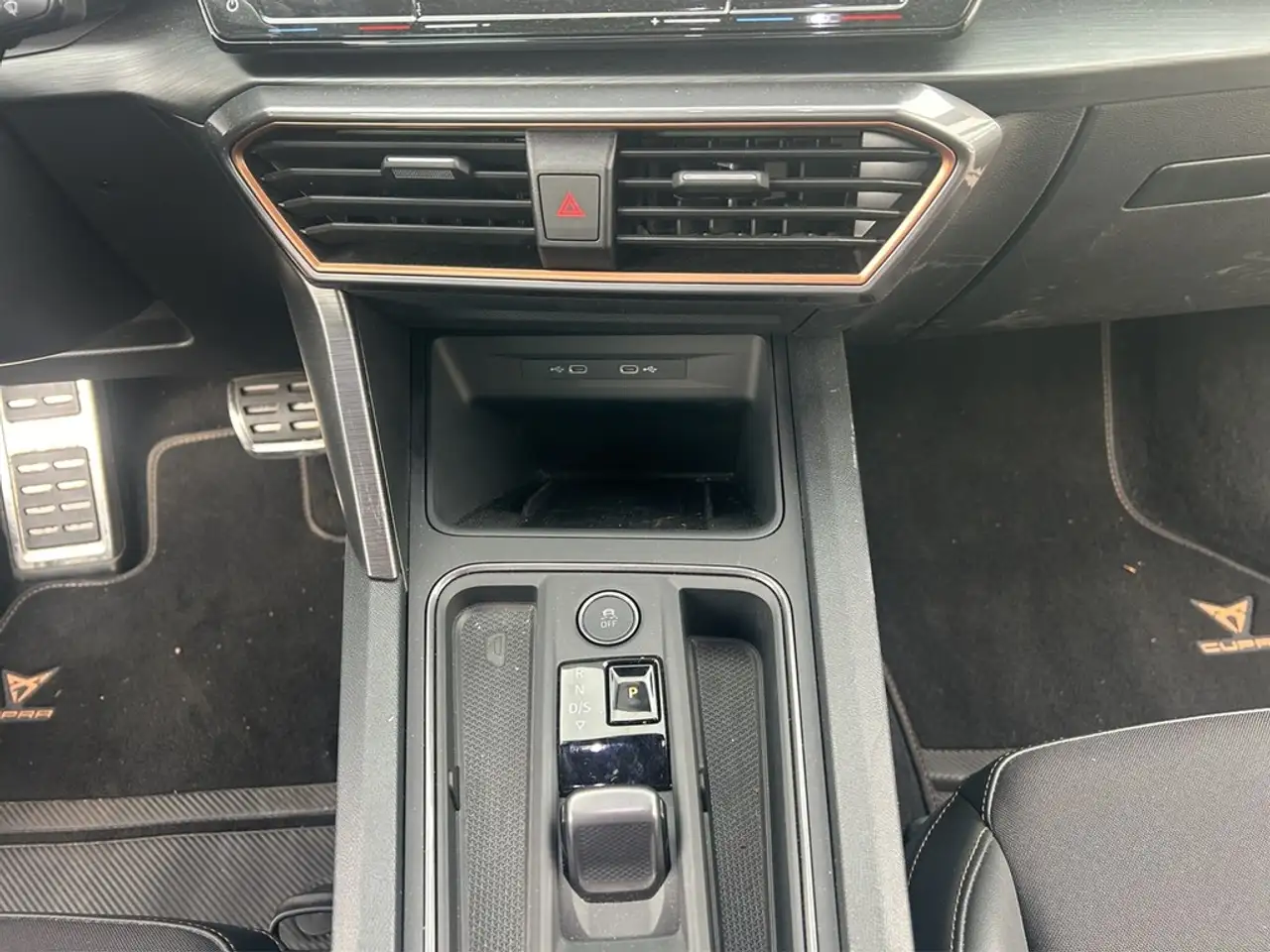 CUPRA Formentor 2.5 TSI DSG 4Drive VZ5 DCC AKEBONO*MATRIX*VIRTU... — معرض صور السيارة 21