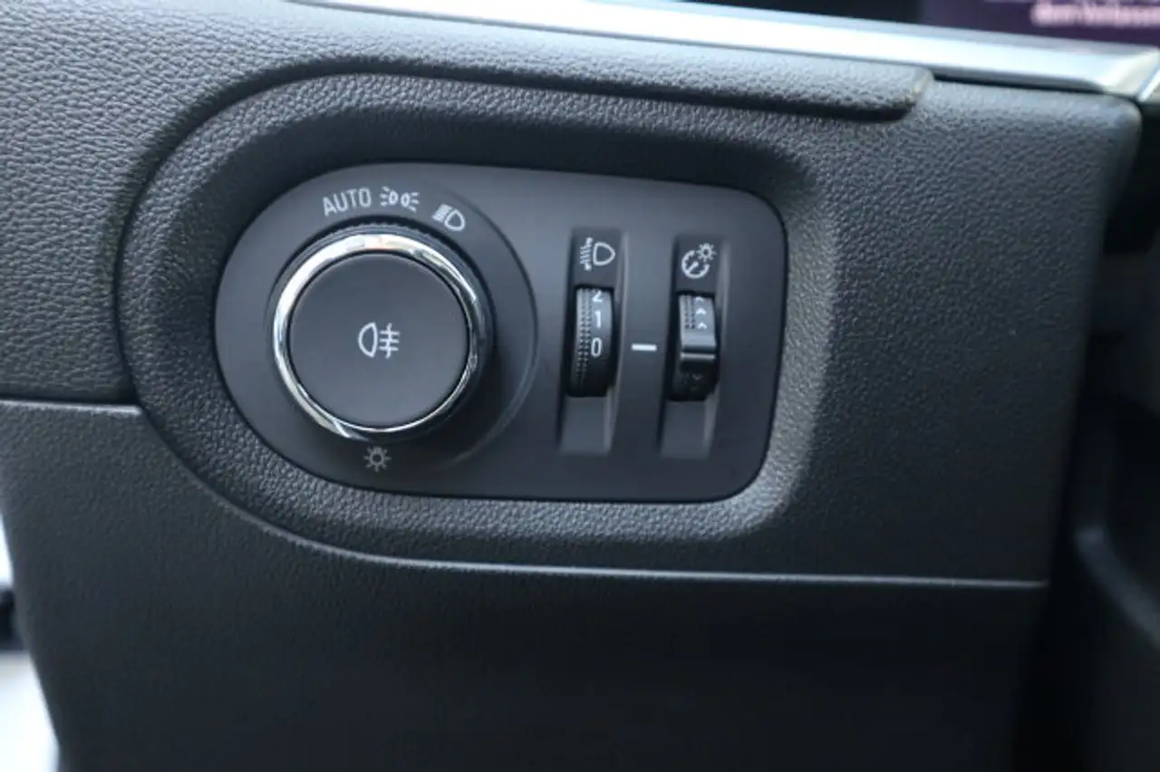 Opel Grandland Grandland GS /VIP BLITZ - Deal !/NEU € 41.260,-- — معرض صور السيارة 10