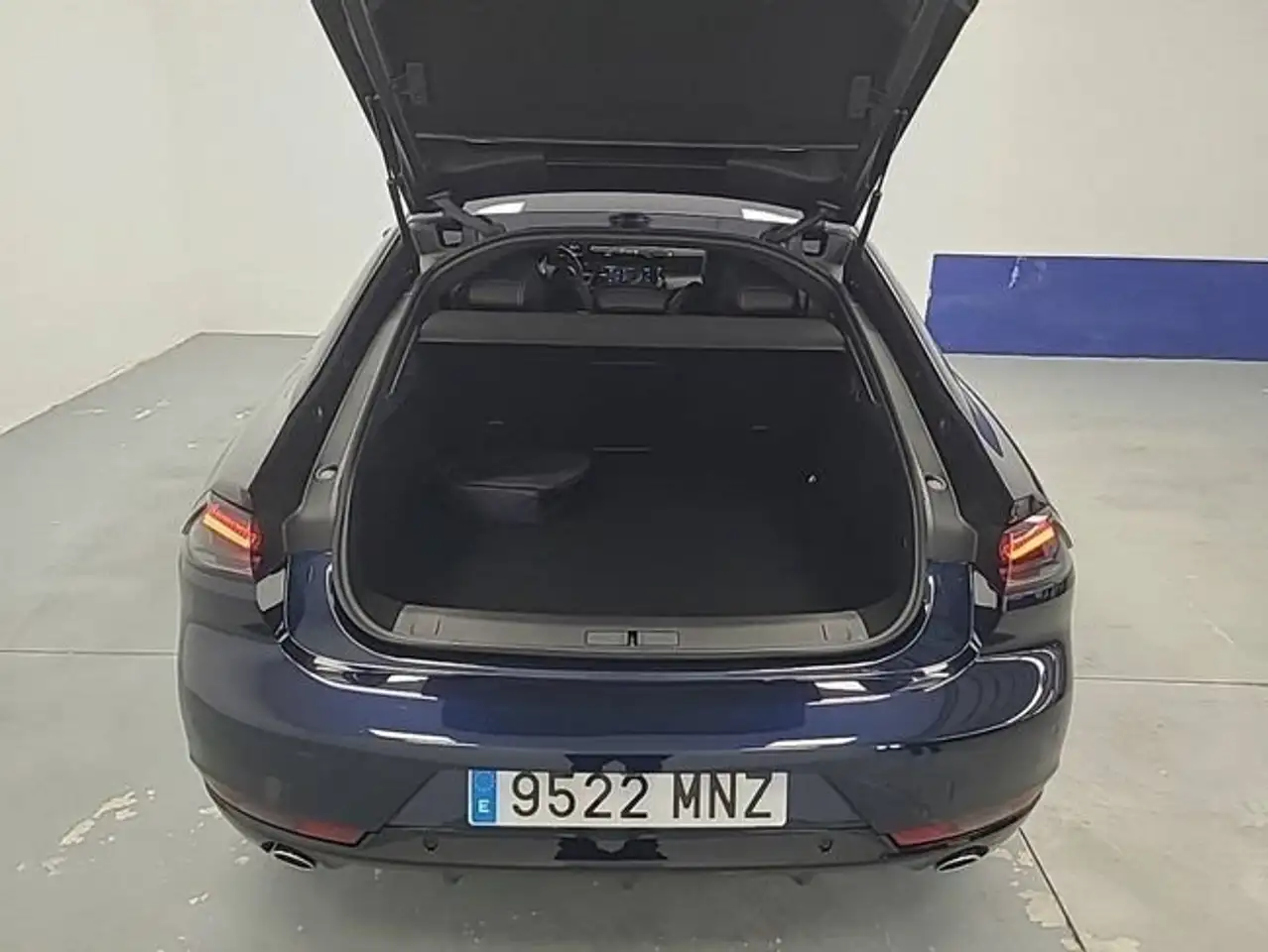 Peugeot 508 5P HYBRID 180 e-EAT8 Allure — Galería del vehículo 6