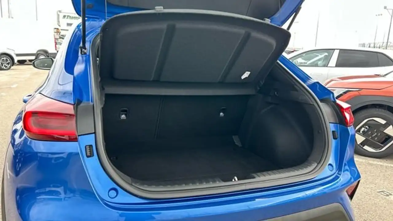 Kia XCeed 1.5 MHEV DCT Drive — Galerie du véhicule 17