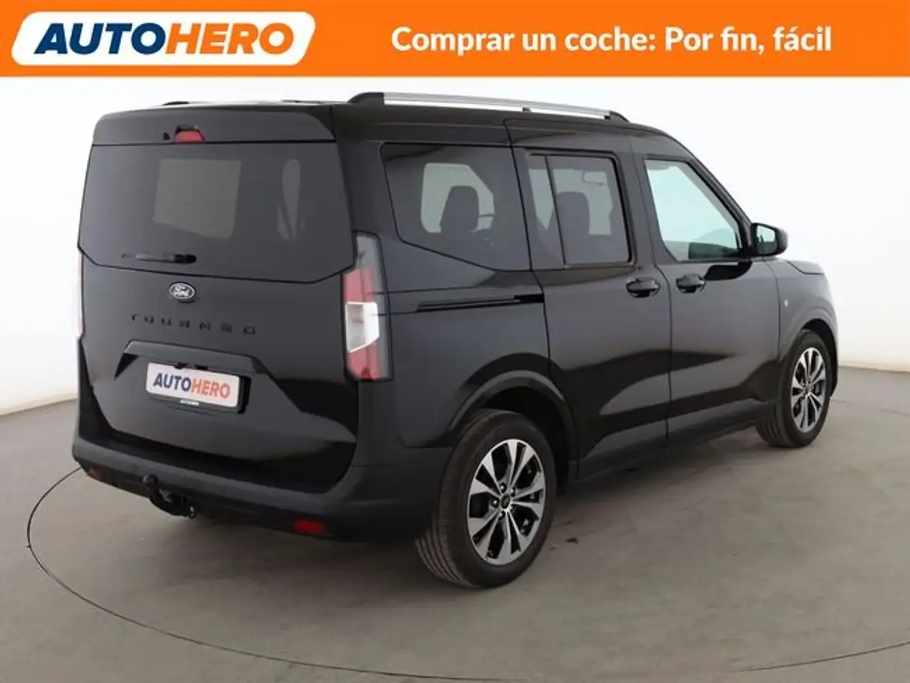 Ford Tourneo Courier 1.0 Ecoboost Titanium — Vehicle gallery 6