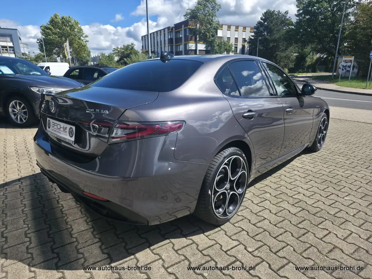 Alfa Romeo Giulia Veloce 280PS — Vehicle gallery 5
