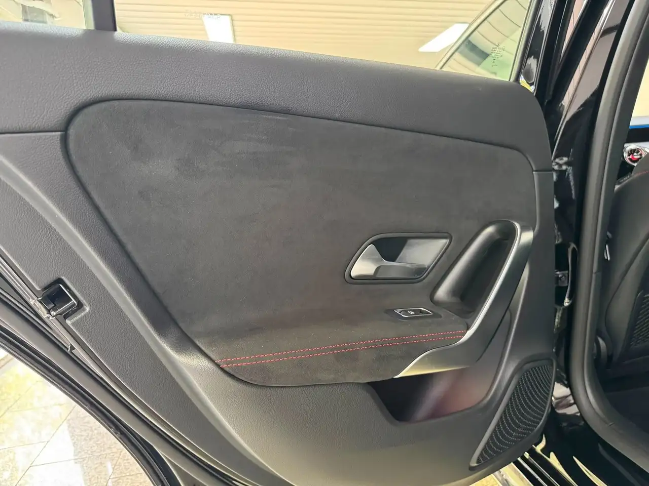 Mercedes-Benz A 180 AMG*WENIG-KM*Advanced Plus*MBUX* — معرض صور السيارة 17