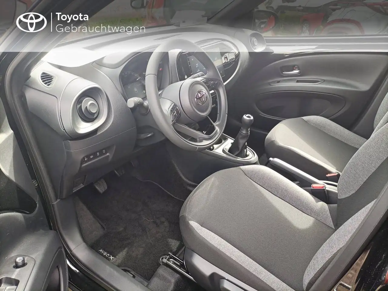 Toyota Aygo X Business Edition + Komfort-Paket Top Relax-Garantie — معرض صور السيارة 18