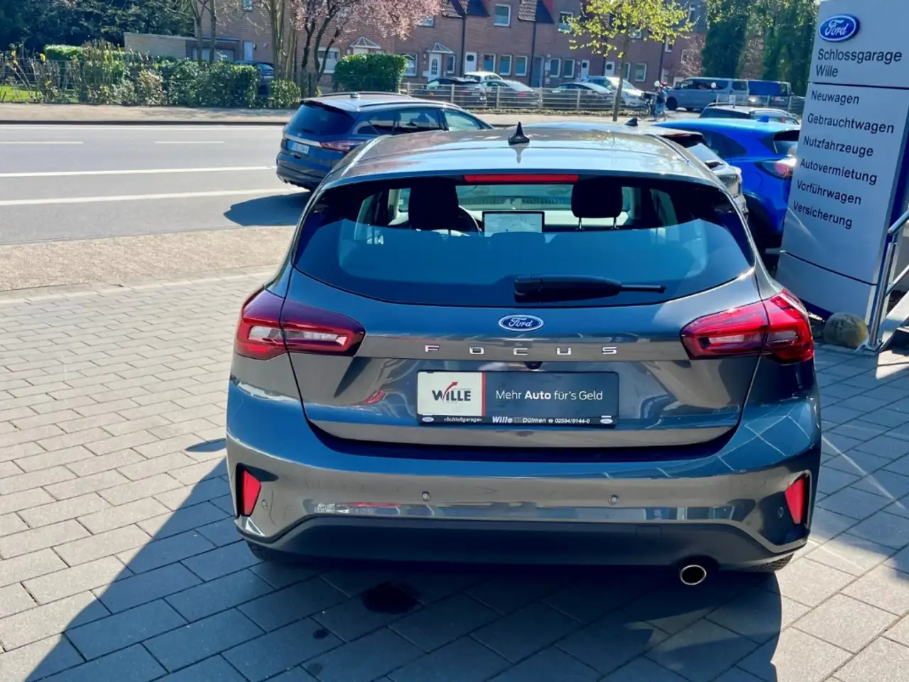 Ford Focus Titanium Automatik Kamera Navi ACC — Vehicle gallery 14