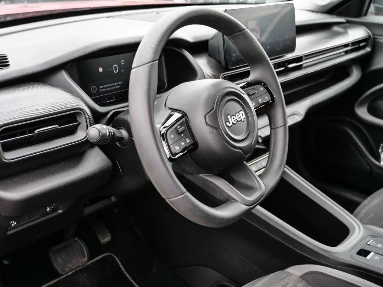 Jeep Avenger Longitude Electric LED Apple CarPlay Android Auto — Vehicle gallery 7