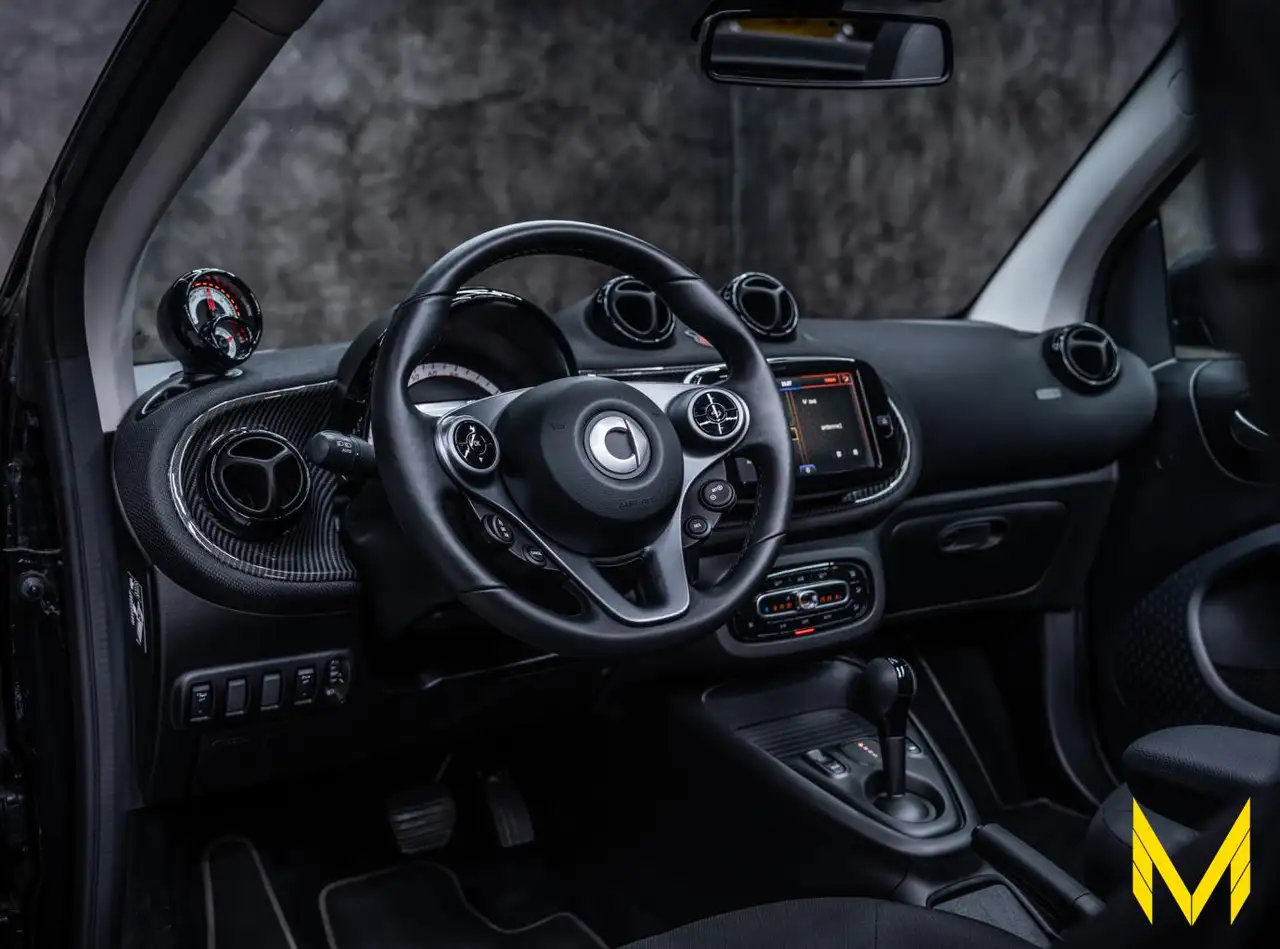 smart forTwo EQ cabrio passion EXCLUSIVE:SONNENANBETER — معرض صور السيارة 12