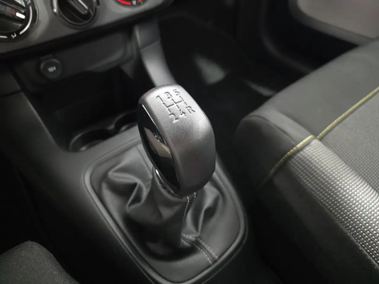 Citroen C3 YOU*1.HAND — Galería del vehículo 23