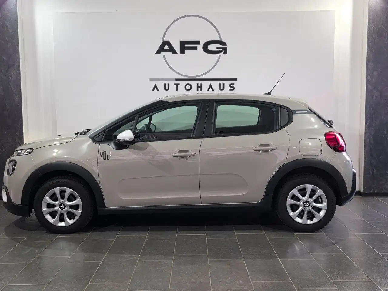 Citroen C3 YOU*1.HAND — Galería del vehículo 8