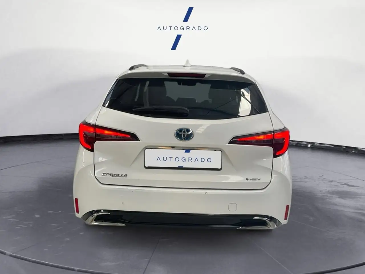 Toyota Corolla Touring Sports 140H Style — Galería del vehículo 6