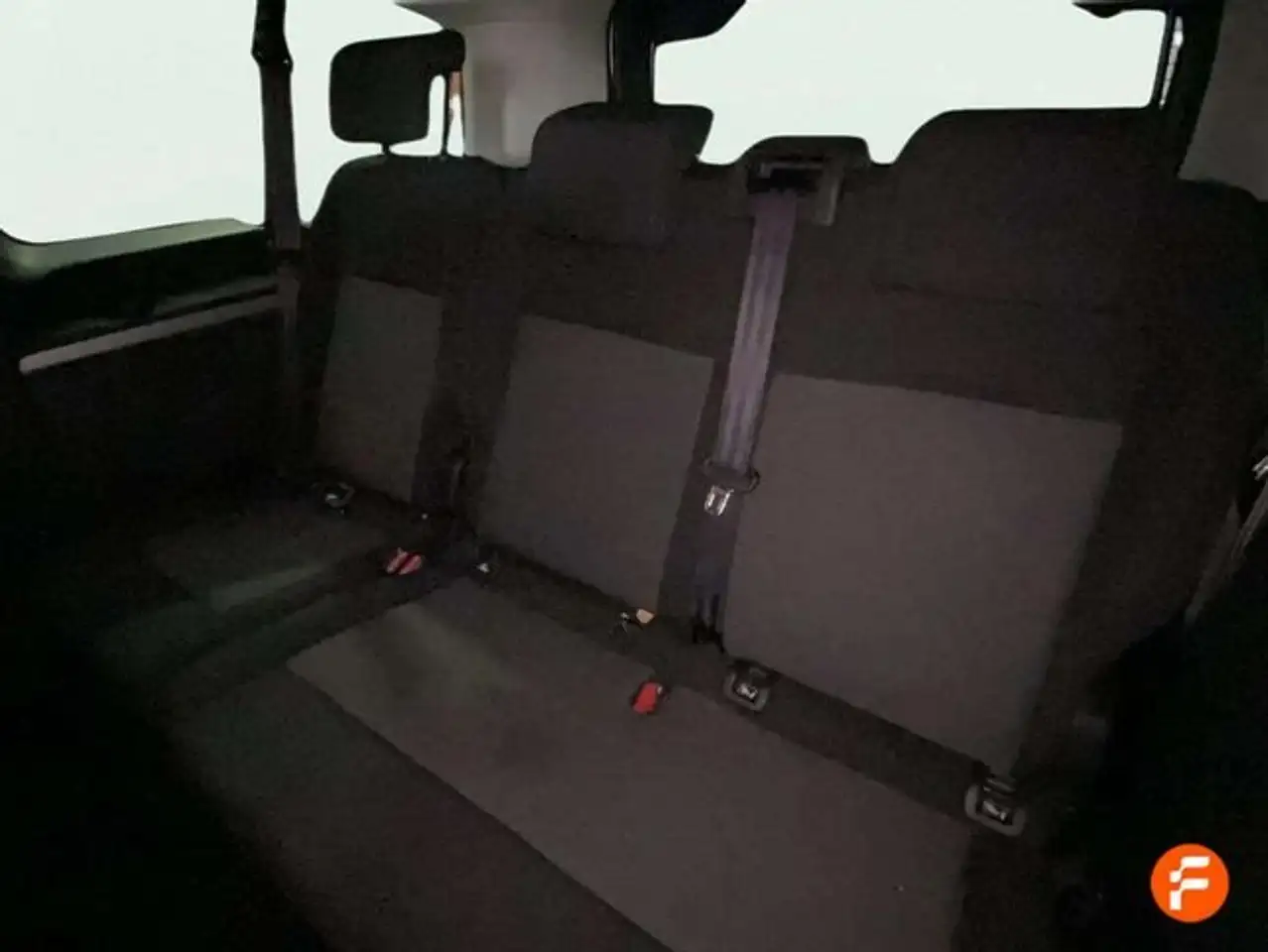 Peugeot Traveller Business Long BlueHDi 180 S&S EAT8 - 5P (2024) — Vehicle gallery 24