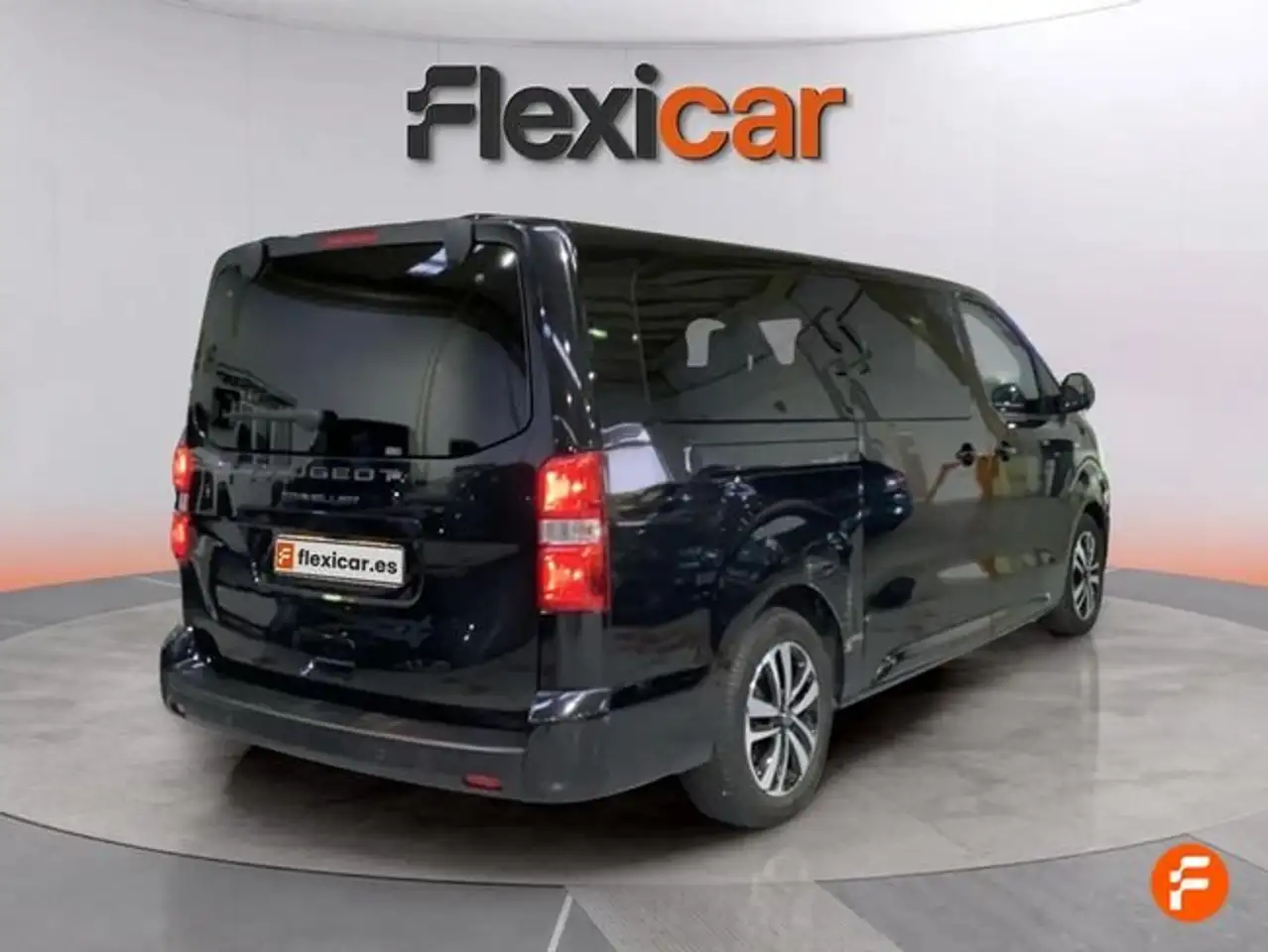 Peugeot Traveller Business Long BlueHDi 180 S&S EAT8 - 5P (2024) — Vehicle gallery 3