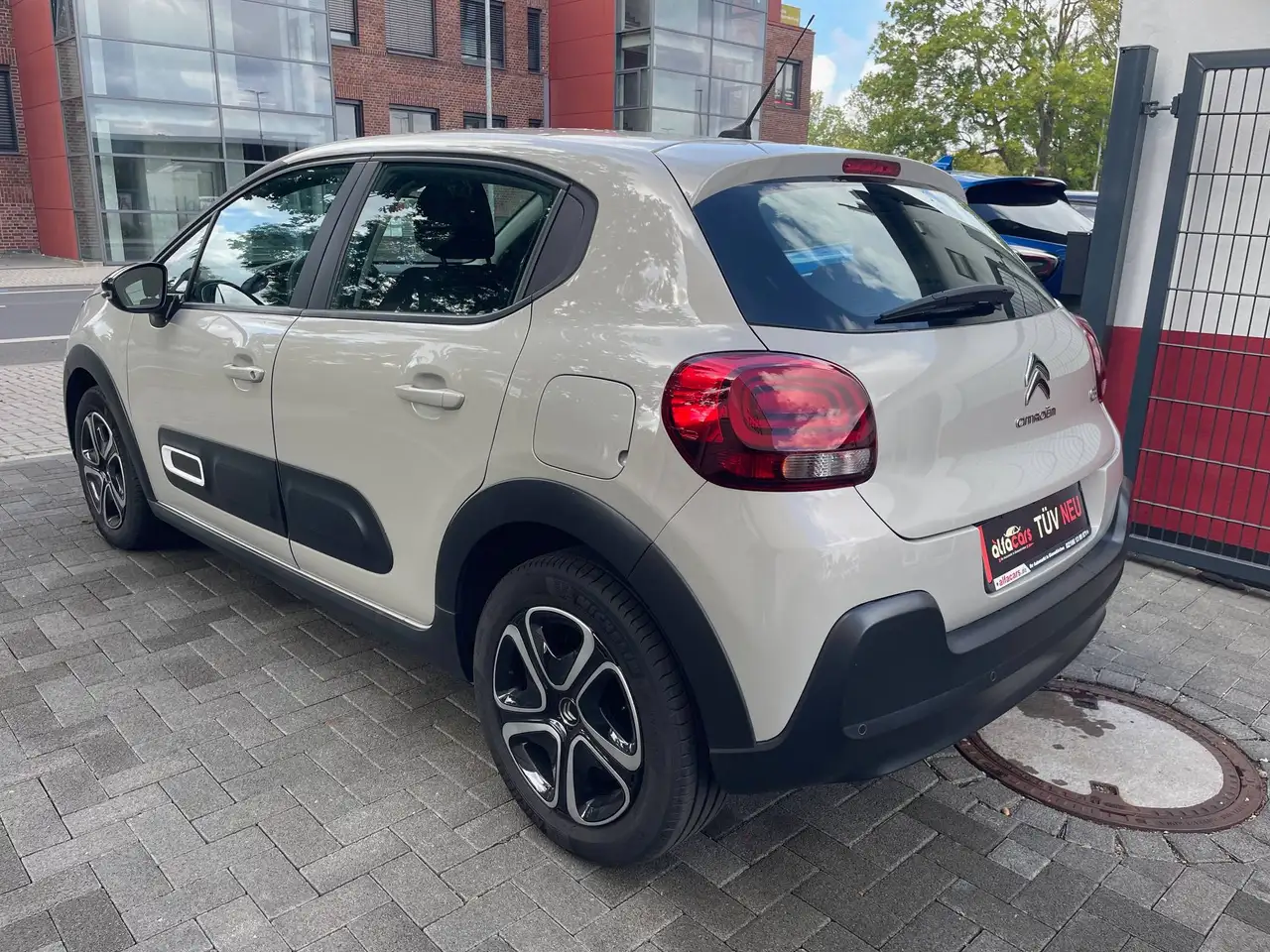 Citroen C3 Plus Klima 2.Hand HU NEU GARANTIE — معرض صور السيارة 5