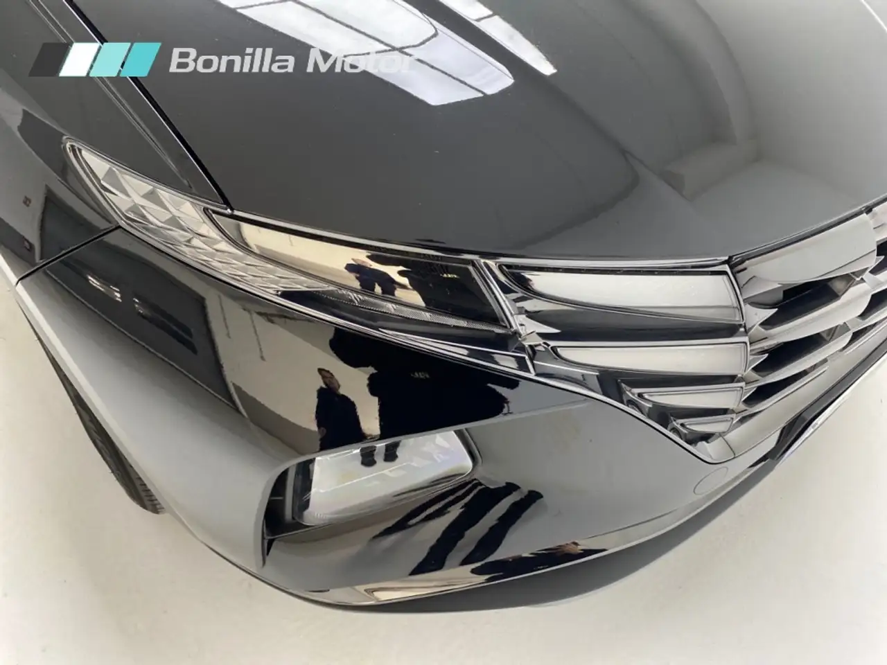 Hyundai TUCSON 1.6 CRDI Maxx 4x2 — معرض صور السيارة 21