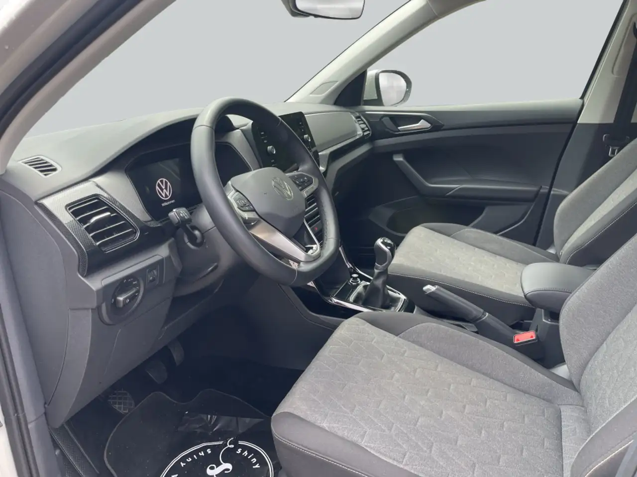 Volkswagen T-Cross 1.0 TSI Life IQ.Drive/Navi/Sitzheizung — Vehicle gallery 12