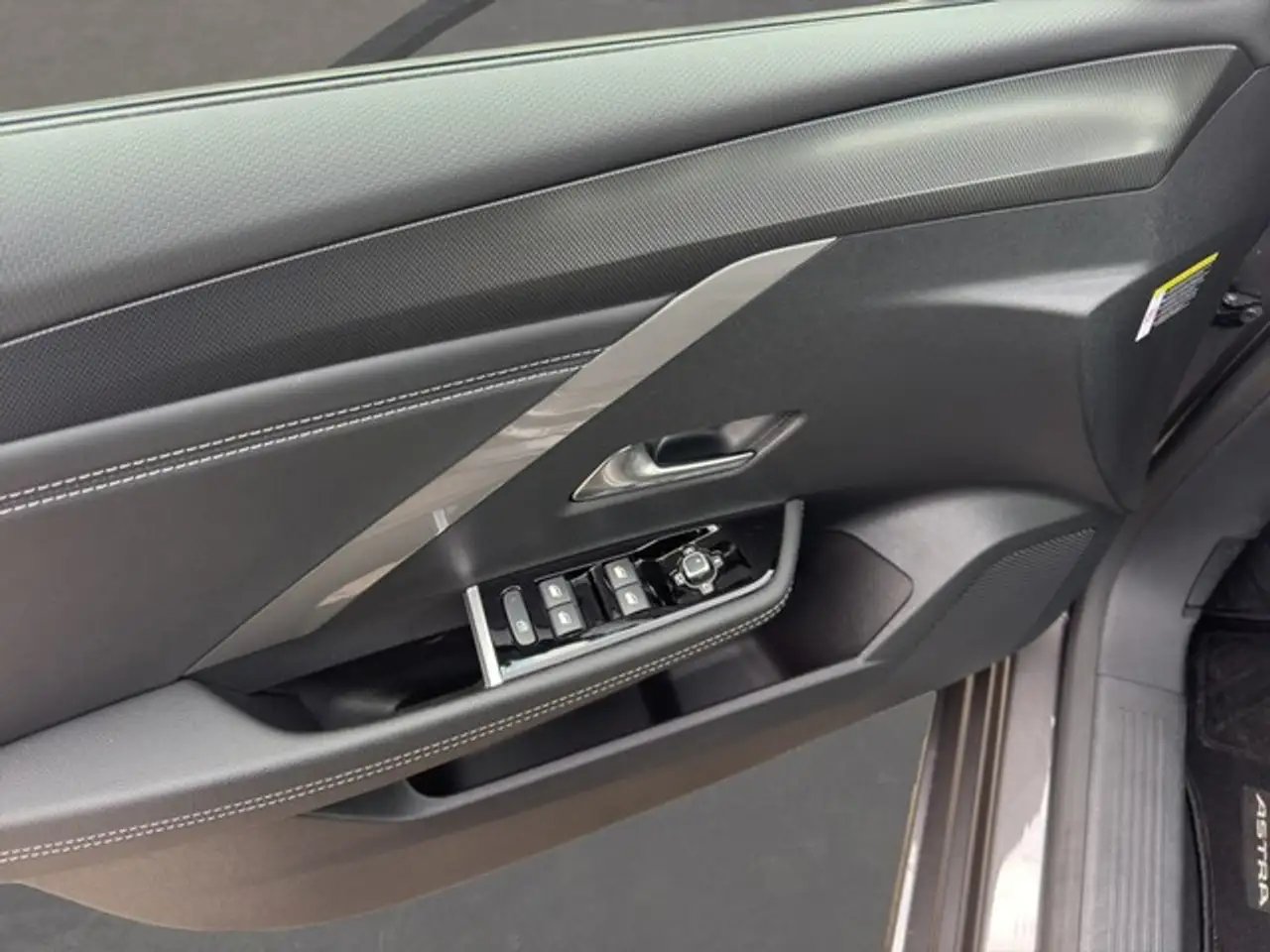 Opel Astra L GS 1.2 LED+ACC+CARPLAY+360+SITZHZG+ — Vehicle gallery 16