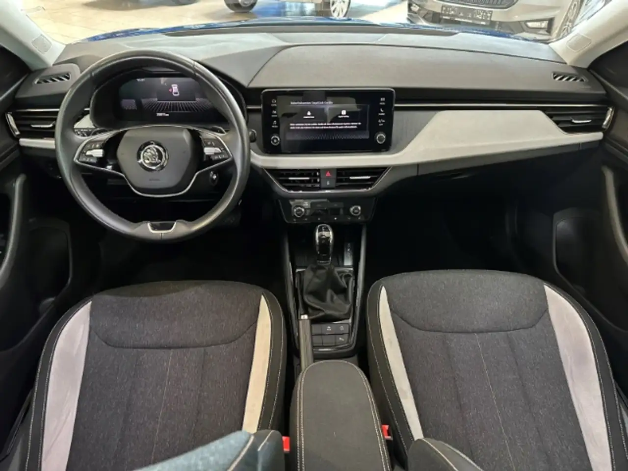 Skoda Scala 1.5 TSI DSG Selection Kamera SHZ Freisprech — معرض صور السيارة 15
