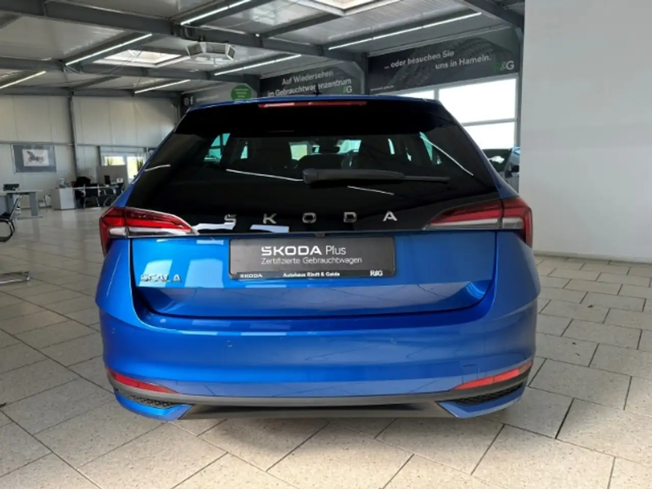 Skoda Scala 1.5 TSI DSG Selection Kamera SHZ Freisprech — معرض صور السيارة 6