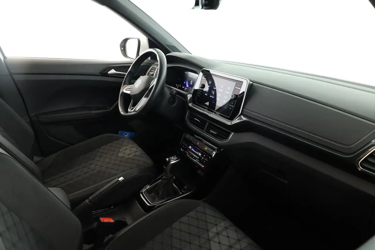 Volkswagen T-Cross 1.0 TSI DSG R-Line IQ.LIGHT Navi ACC Kam — معرض صور السيارة 11