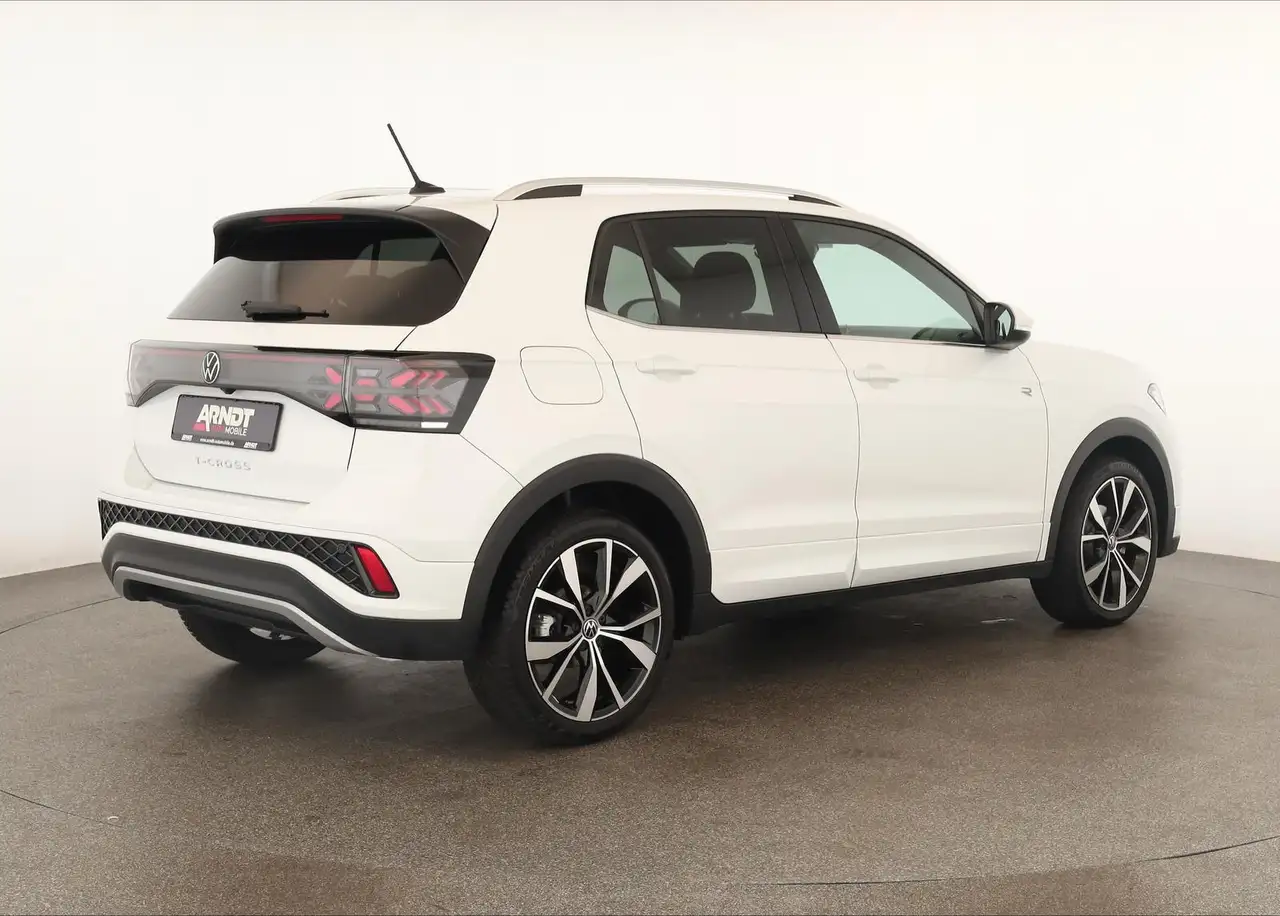 Volkswagen T-Cross 1.0 TSI DSG R-Line IQ.LIGHT Navi ACC Kam — معرض صور السيارة 5