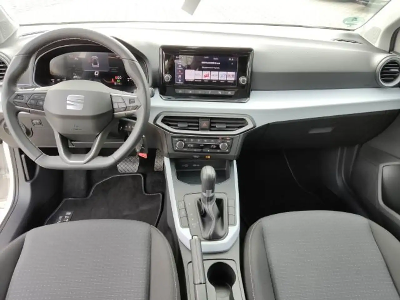SEAT Arona ARONA STYLE EDITION 1.0 TSI DSG FULL-LINK SITZH. — Vehicle gallery 23