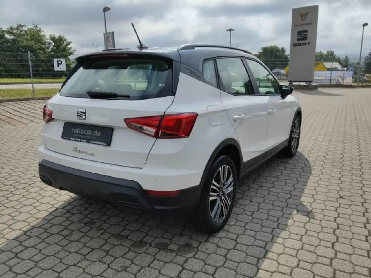 SEAT Arona ARONA STYLE EDITION 1.0 TSI DSG FULL-LINK SITZH. — Vehicle gallery 5