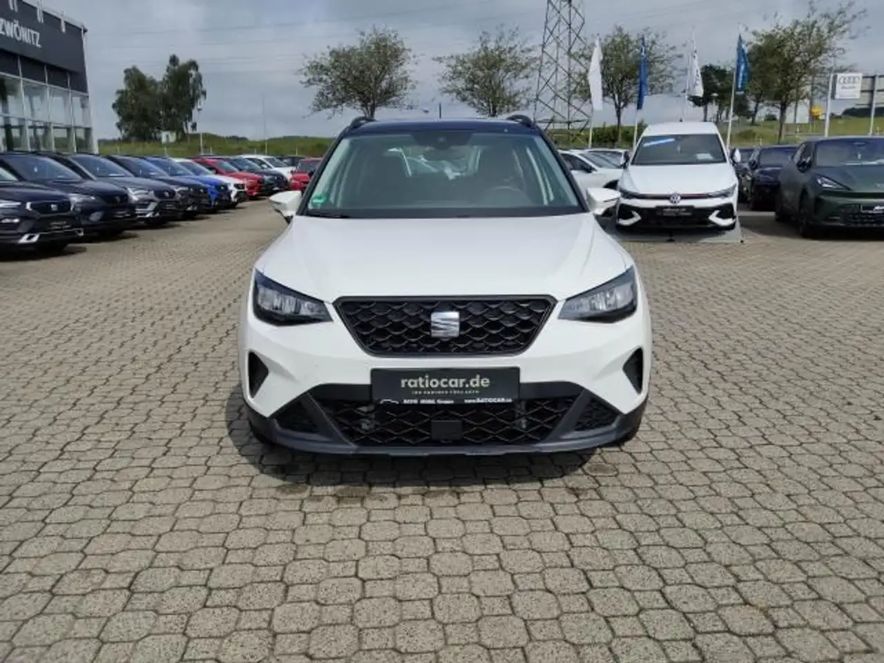 SEAT Arona ARONA STYLE EDITION 1.0 TSI DSG FULL-LINK SITZH. — Vehicle gallery 10