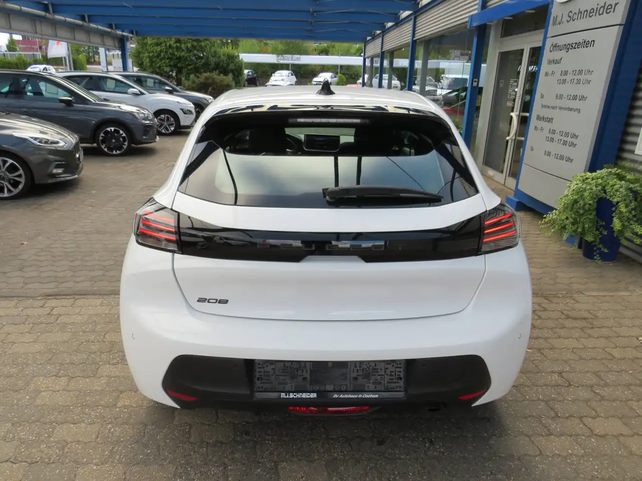 Peugeot 208 Active Navi Einparkhilfe hinten Sitzheizung — Galerie du véhicule 5