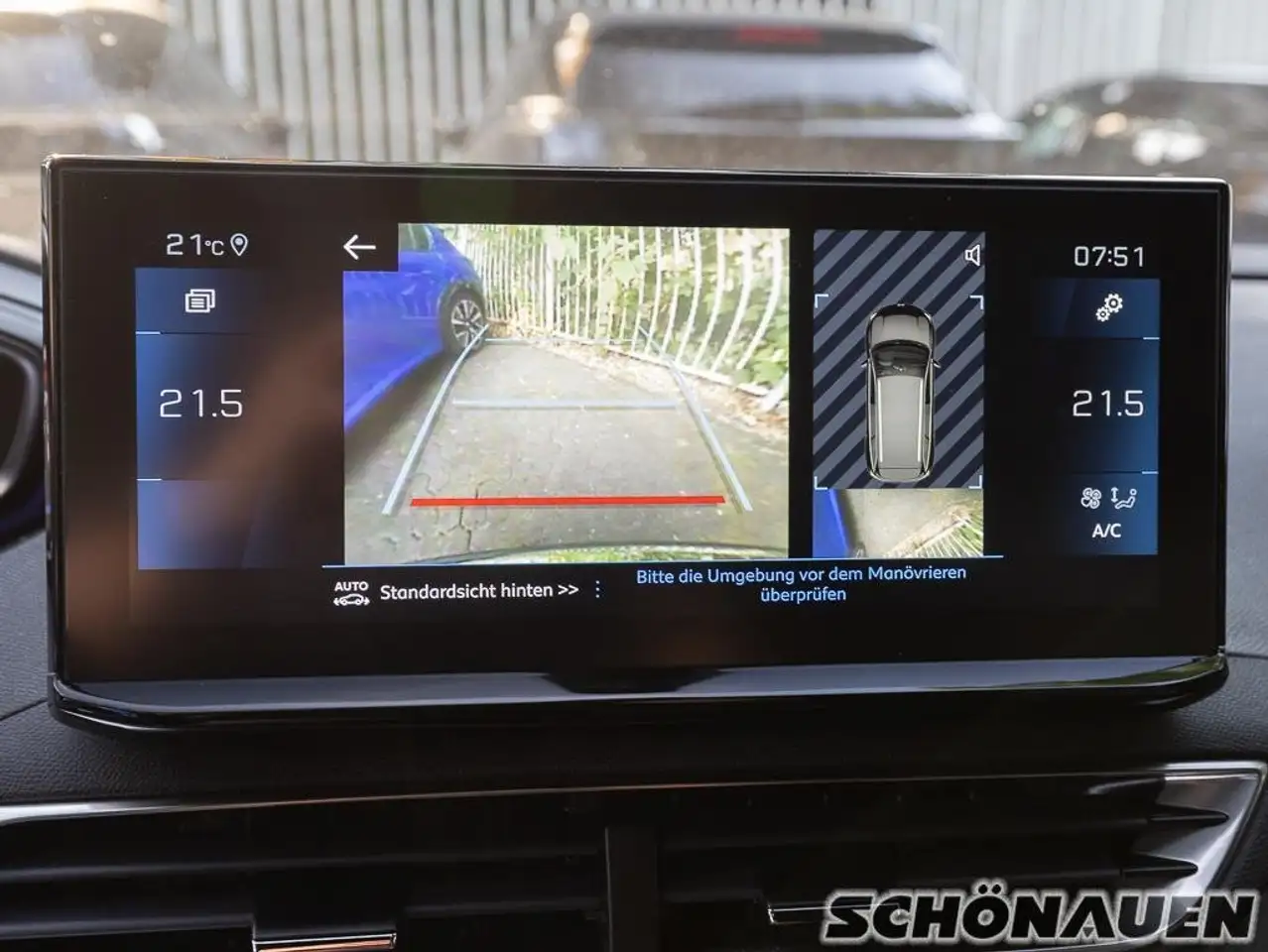 Peugeot 5008 Allure Pack +NAVI+eFH+RFK+SHZ+PDC+ISO+BC+BT+ — Galerie du véhicule 9