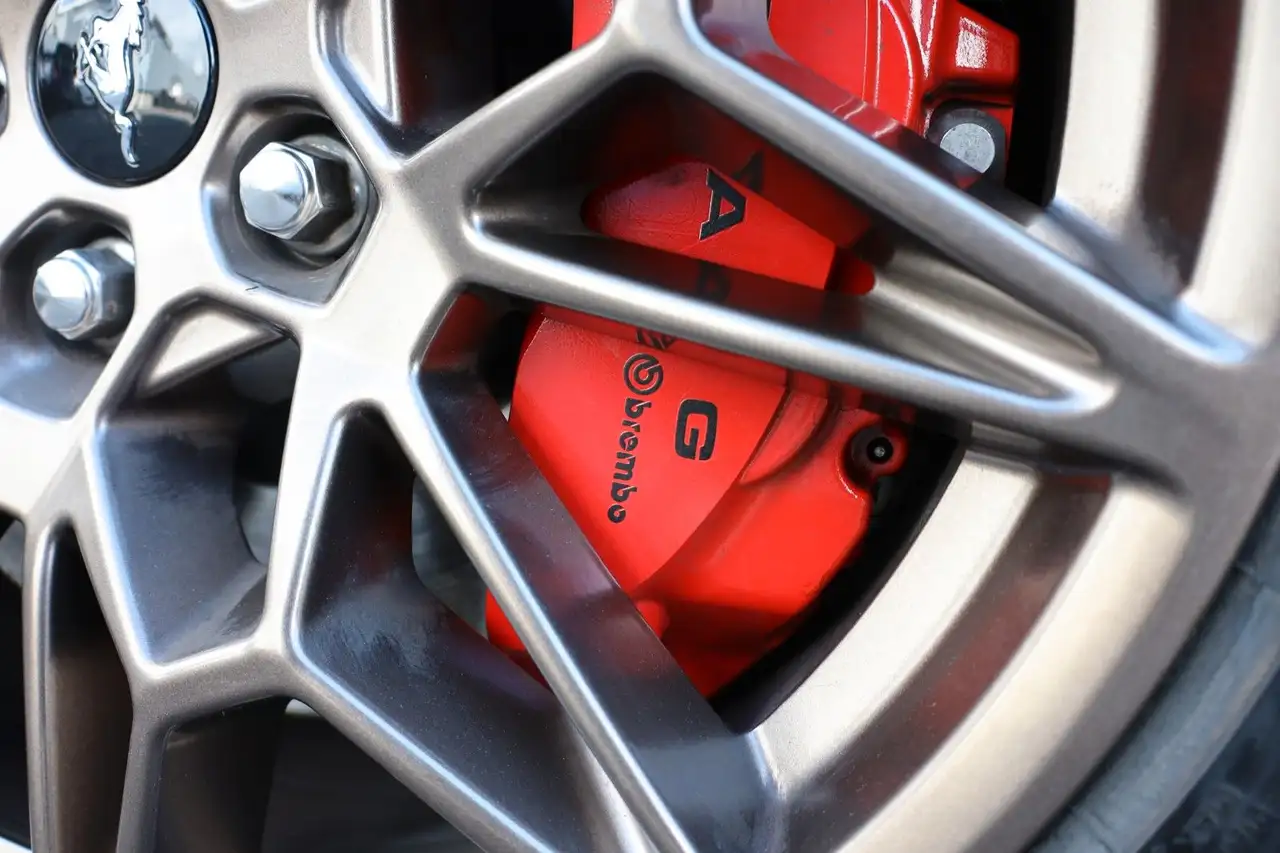 Ford Mustang 5.0 GT/RECARO/BREMBO/ACC/B&O/LHZ/TOTW/19 — Galería del vehículo 13