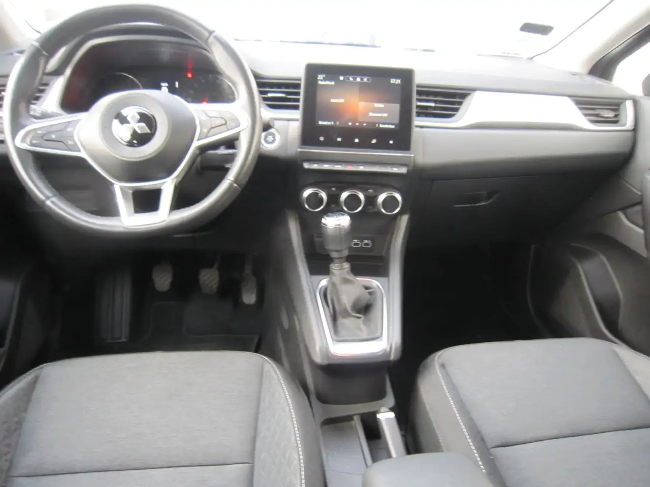 Mitsubishi ASX PLUS 1.3 T-Benziner 6-Gang — معرض صور السيارة 11