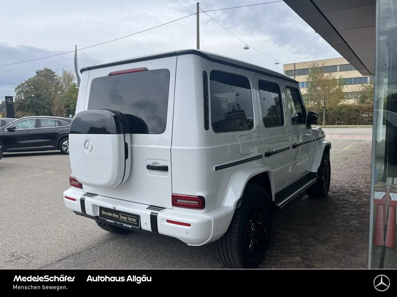 Mercedes-Benz G 580 G 580 EQ AMG Night 20" MASSAGE TV-Fond NAPPA 360° — Vehicle gallery 3