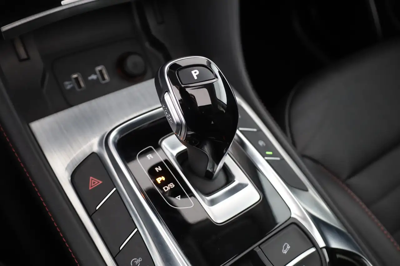 MG HS 1.5 T-GDI Luxury Aut. LED ACC Navi 360° Pano — Vehicle gallery 12