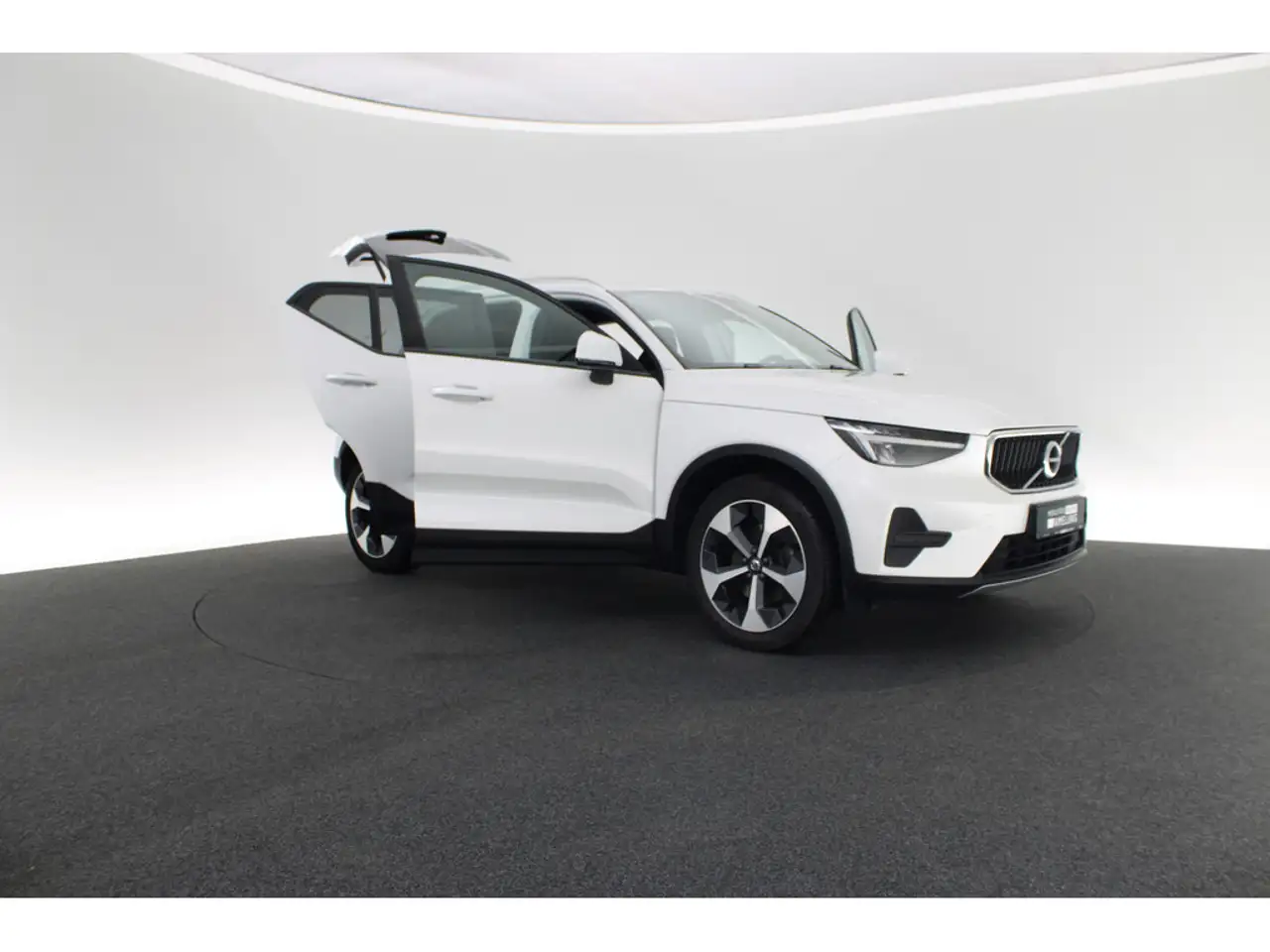 Volvo XC40 B3 DKG Core PDC SHZ KAMERA FACEL. LED — Galería del vehículo 20