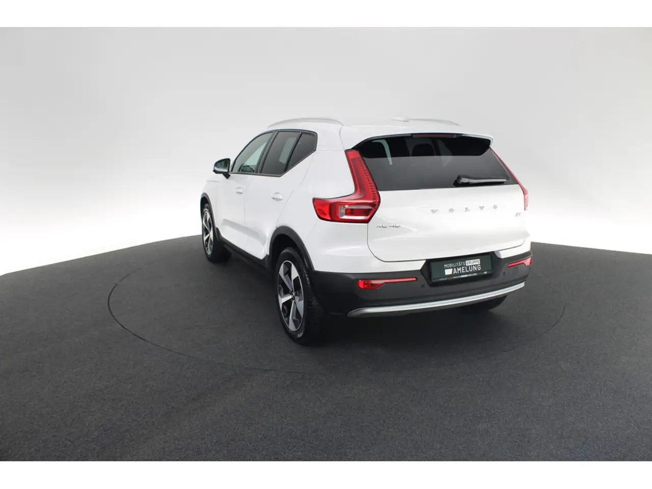 Volvo XC40 B3 DKG Core PDC SHZ KAMERA FACEL. LED — Galería del vehículo 14