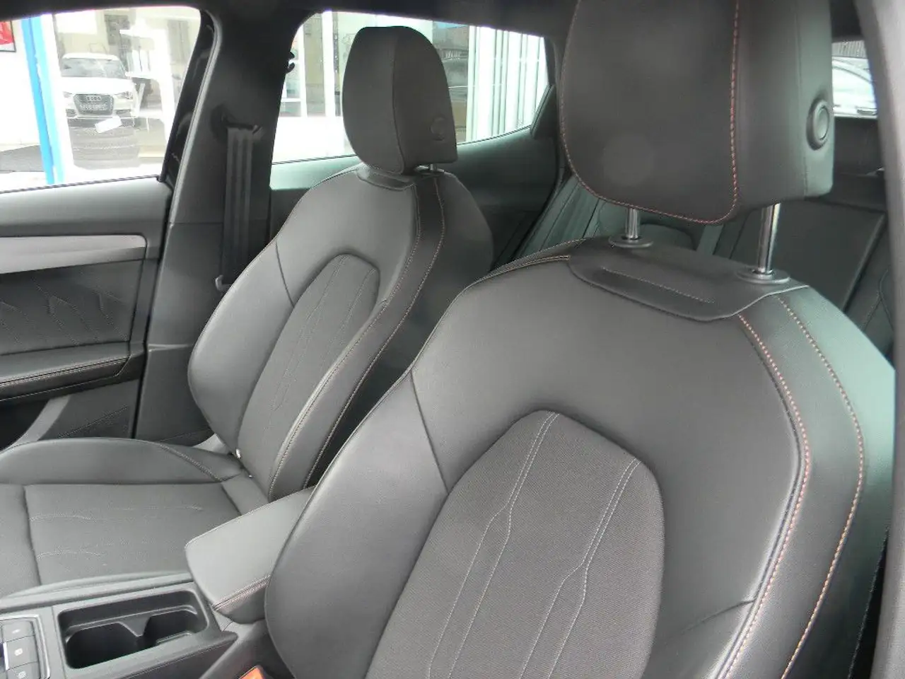 CUPRA Formentor 1,5 TSI 7 GANG DSG KAMERA,el Heckkl. — معرض صور السيارة 8