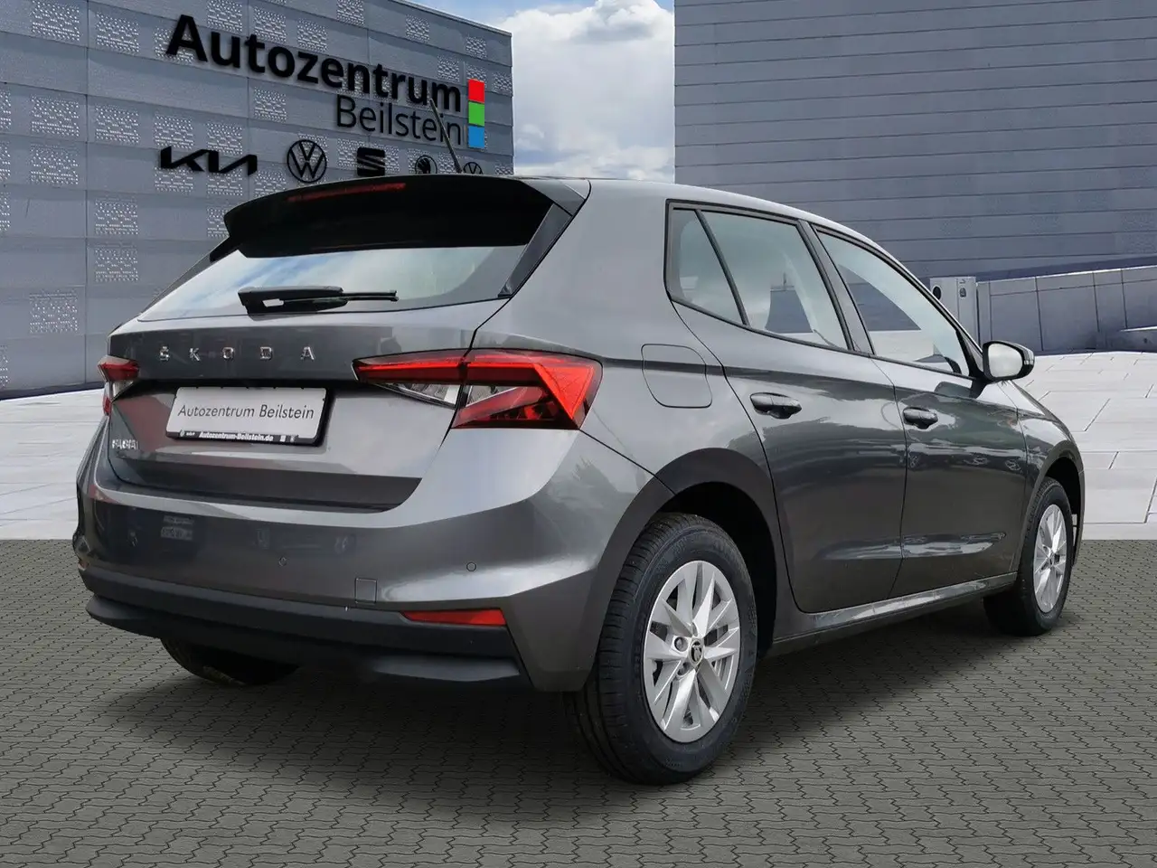 Skoda Fabia 1.0 TSI Ambition DSG Kamera LED — معرض صور السيارة 6