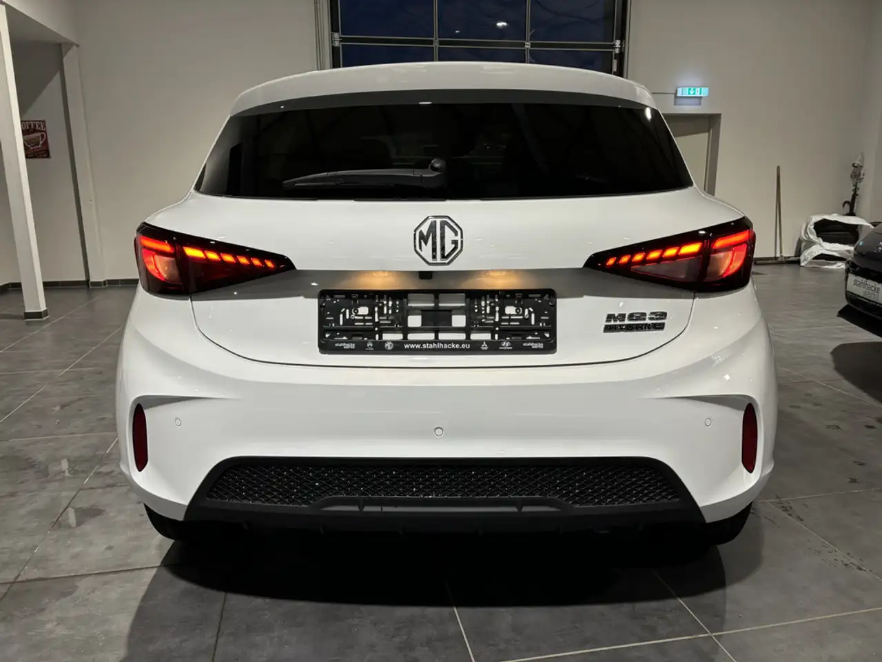 MG MG3 Hybrid+ Luxury 197PS — معرض صور السيارة 5