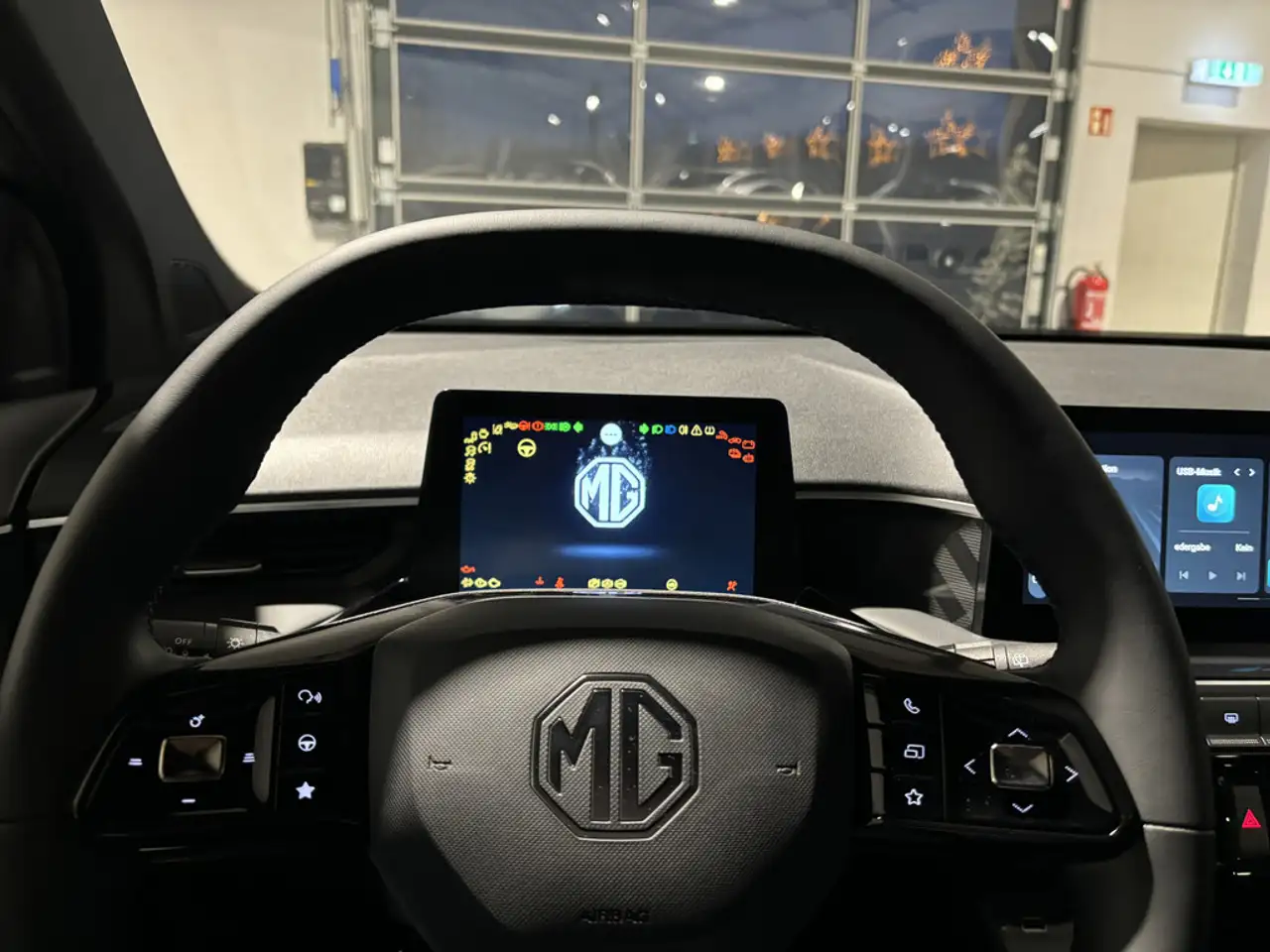 MG MG3 Hybrid+ Luxury 197PS — معرض صور السيارة 10