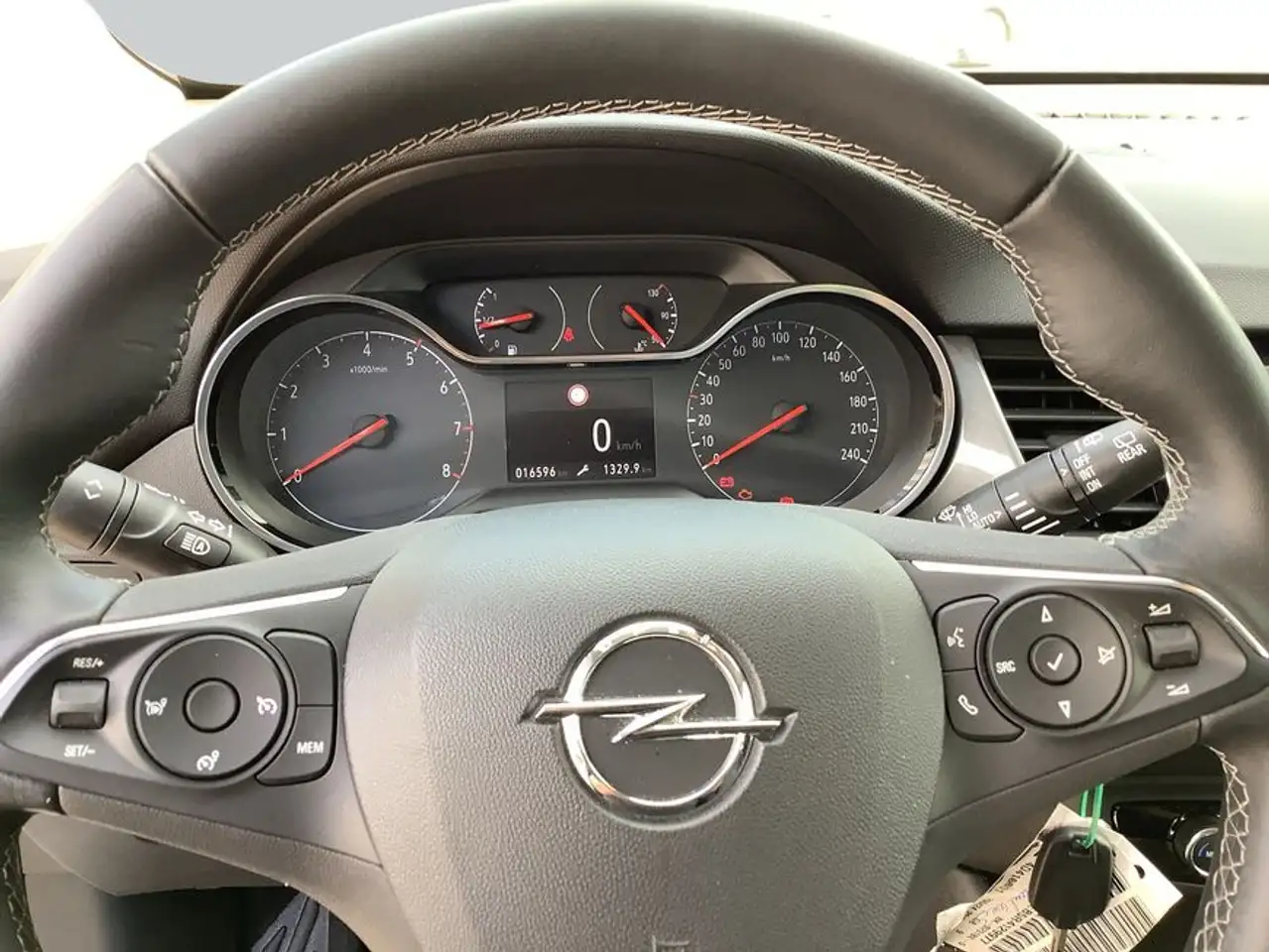 Opel Crossland Crossland 1.2 Automatik Enjoy*NAVI*180RFK*LED* — Galería del vehículo 17