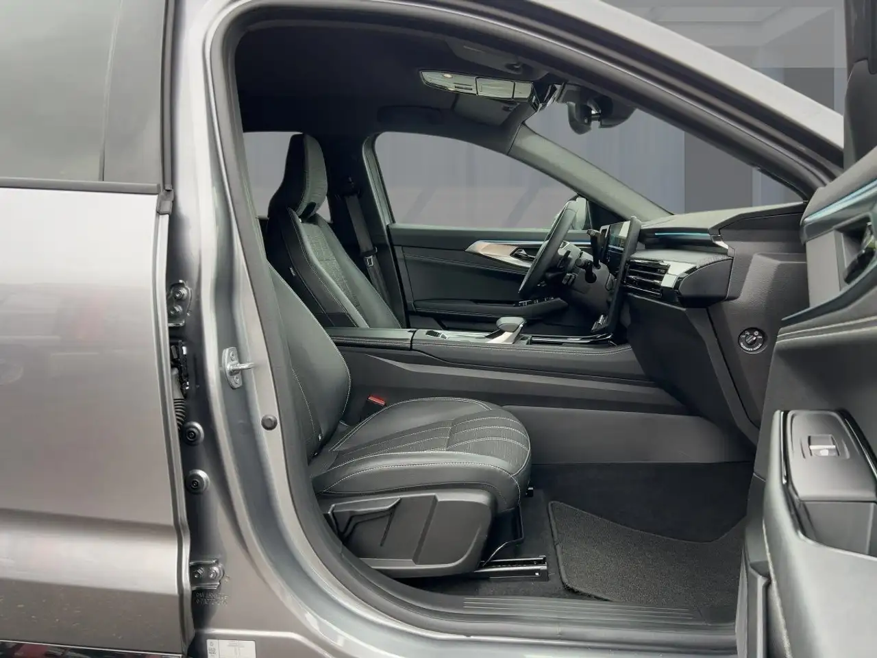 Renault Austral TECHNO E-TECH FULL HYBRID 200 RÜCKFAHRKAMERA — معرض صور السيارة 8